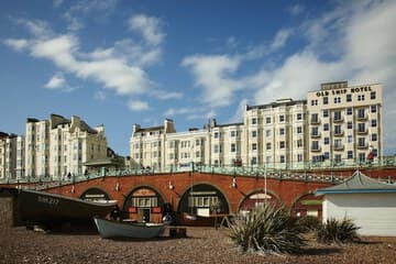 Accommodation at The Old Ship Hotel in brighton city airport