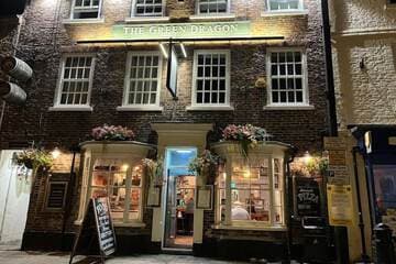 Accommodation at OYO The Green Dragon in scruton