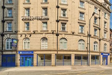 Accommodation at Discovery Inn Hotel in leeds