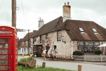 Accommodation at The Five Bells Inn Brabourne in lympne airport