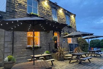 Accommodation at The White Swan in aire view