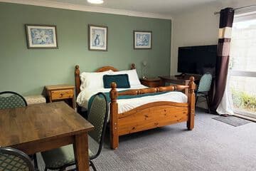 Accommodation at Littlestone Hotel in lydd airport