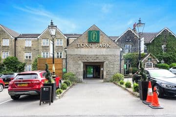 Accommodation at OYO Tong Park Hotel in bradford