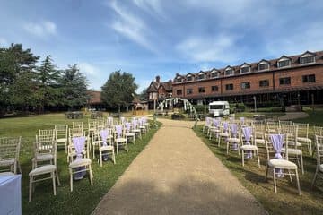 Accommodation at Mercure Hull Grange Park Hotel in hessle