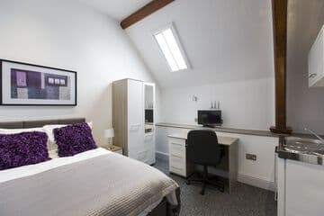 Accommodation at Old County Court in coventry airport