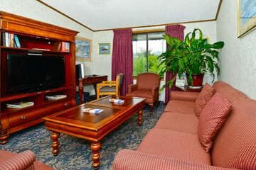 Accommodation at M Star Hotel Covington in lf wade international airport