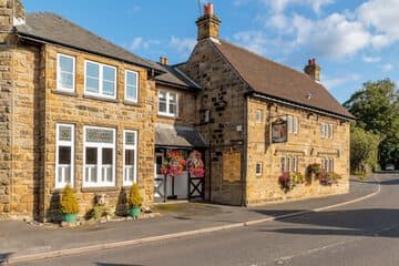 Accommodation at Blacksmiths Arms Inn in burniston