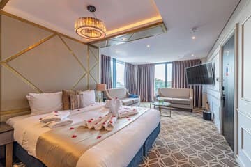 Accommodation at Seven Hotel in london southend airport