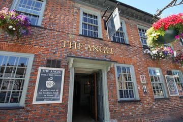 Accommodation at The Angel Hotel in mod lyneham