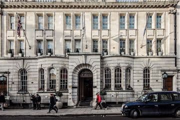 Accommodation at Courthouse Hotel in london city airport