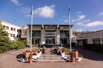 Accommodation at Stormont Hotel in george best belfast city airport