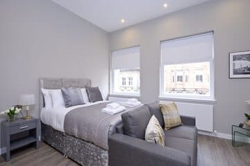 Accommodation at Nelson Mandela Place in glasgow airport