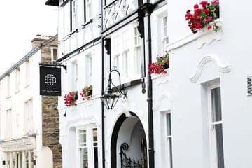 Accommodation at The Black Bull Inn in barbon