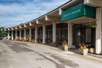 Accommodation at Britannia Leeds Bradford Airport Hotel in bramhope