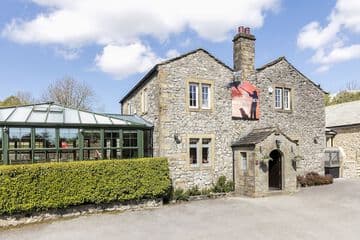 Accommodation at Gamekeepers Inn in threshfield