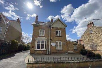 Accommodation at Old Manse Hotel in pickering