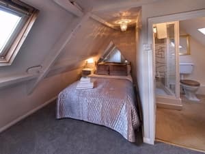 White Horse &  Griffin