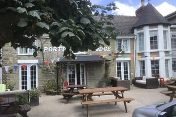 Accommodation at Porth Lodge Hotel in newquay airport