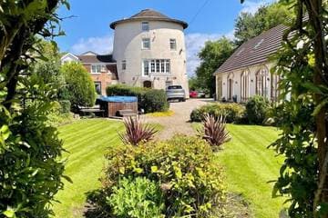 Accommodation at The Old Mill Rooms in middleton on leven