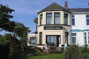 Accommodation at East Mount House in walney aerodrome