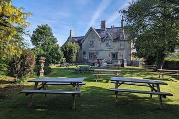 Accommodation at The Duke Hotel in mod lyneham