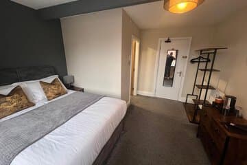 Accommodation at Elephant &  Castle in holmfirth