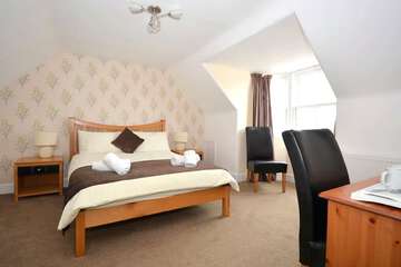 Accommodation at Varis House in sumburgh airport