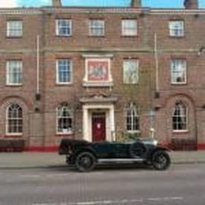 Accommodation at The Londesborough Arms bar with en-suite rooms in market weighton