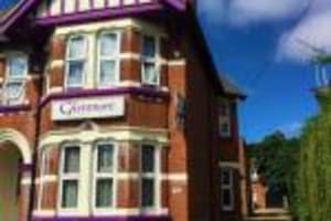 Accommodation at Glenmore Guesthouse in southampton airport