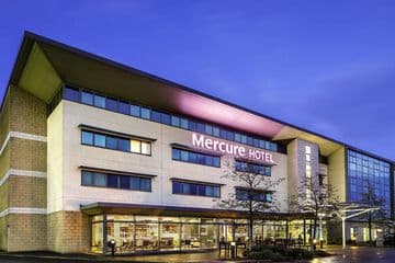 Accommodation at Mercure Sheffield Parkway in catcliffe