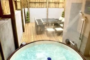 Accommodation at Victory Luxury Hot Tub House in blackpool airport