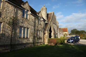 Accommodation at The Schoolhouse Hotel in mod lyneham