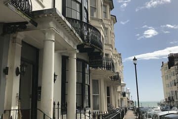 Accommodation at Kempfield House Hotel in brighton city airport