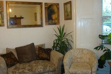 Accommodation at Spencer Court Hotel in manston airport