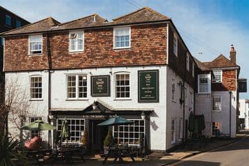 Accommodation at The Ship Inn in lydd airport