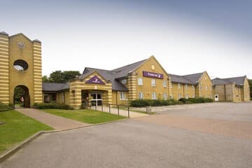 Accommodation at Premier Inn Aldershot in farnborough airport