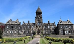 Accommodation at Hinsley Hall in leeds