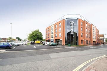 Accommodation at Premier Inn Basingstoke Town Centre in lasham airfield