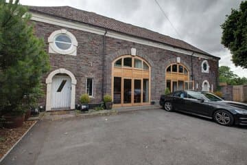 Accommodation at The Coach House in bristol filton airport