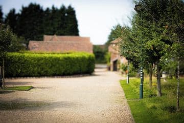 Accommodation at Home Farm &  Lodge in bawtry