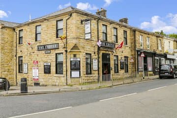 Accommodation at OYO Castle Hotel Accrington in todmorden railway station