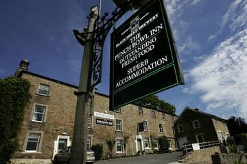 Accommodation at The Punch Bowl Inn in feetham