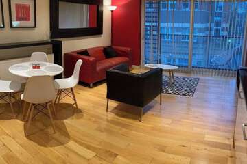 Accommodation at Apartment - Sleeps 4 - Balcony - Parking - Pets Ok in hull