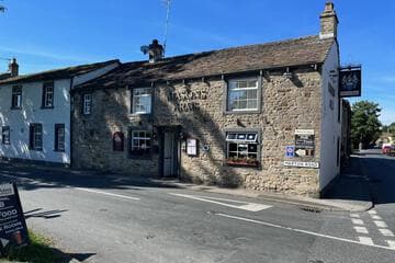 Accommodation at Masons Arms in bell busk
