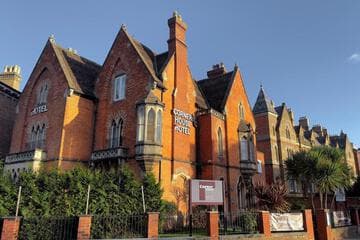 Accommodation at Corner House Hotel in exeter airport