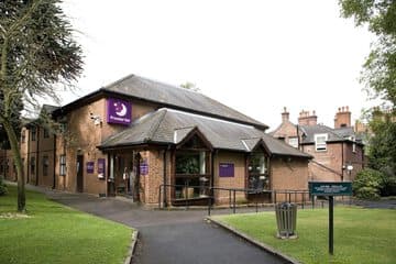 Accommodation at Premier Inn London Croydon South - A212 in london biggin hill airport