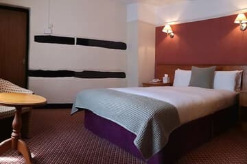 Accommodation at The Tudor Hotel in raf northolt