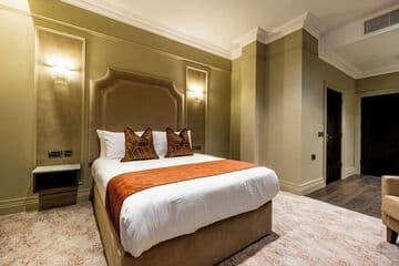 Accommodation at Walled City Hotel in city of derry airport