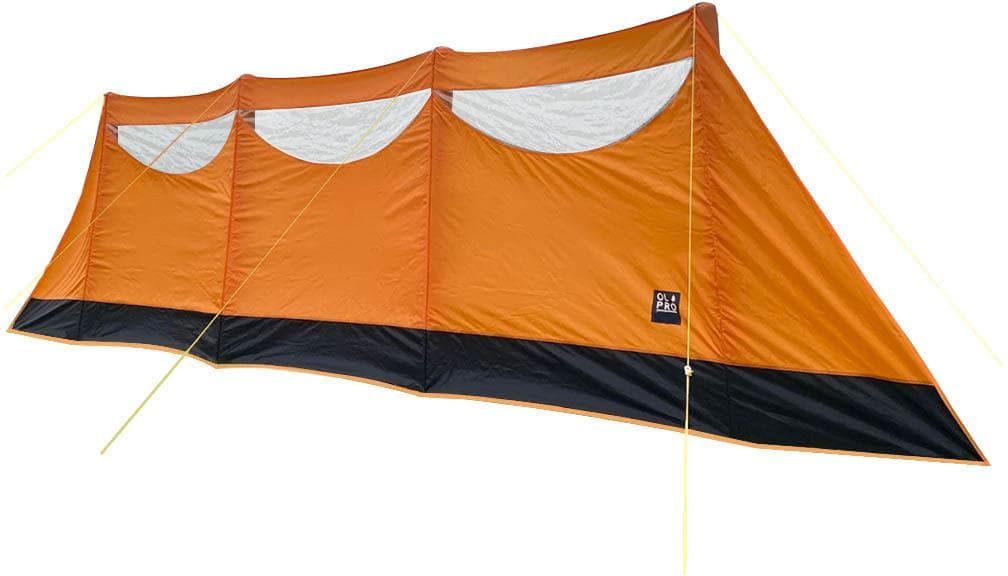 Inflatable Orange Windbreak