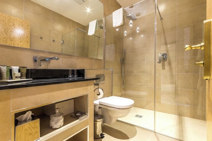 Basinghall Suites Image 10